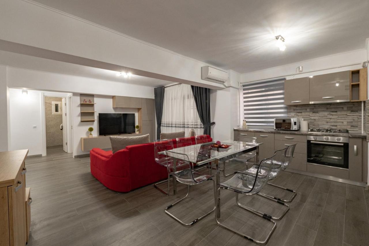 Luxury Ultracentral Piteşti Kültér fotó
